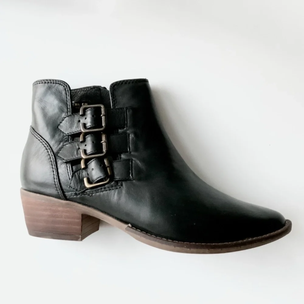 Five Worlds by Cordani Distressed Black Leather Buckle Heeled Ankle Boots Bootie - Picture 8 of 11